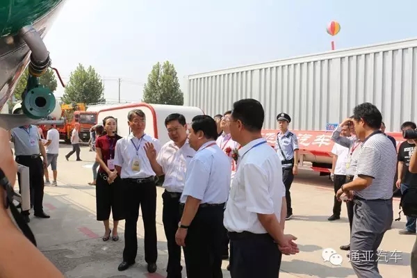 好色网
研发出全国最轻、中国第一台铝合金粉粒物料运输半挂车！